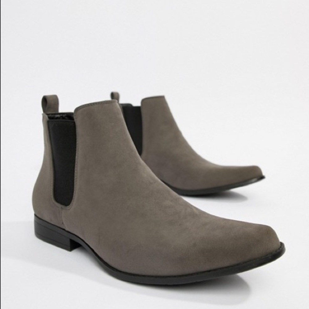 Men’s Suede Chelsea Boots